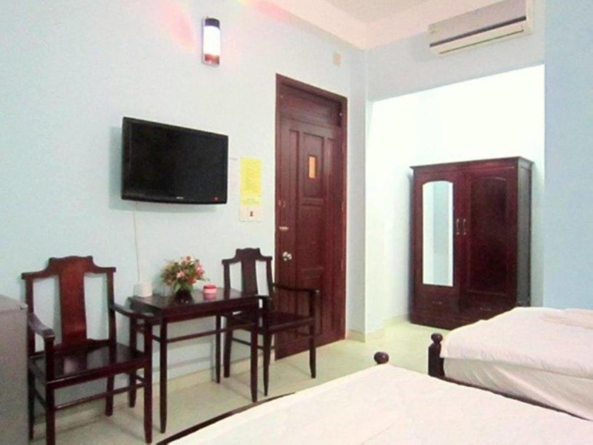 Nguyet Van Hotel Ho Chi Minh City Exterior photo